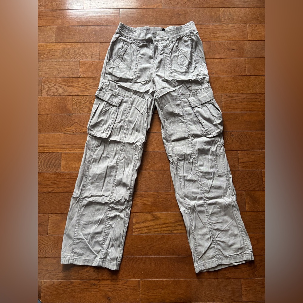 H&M Light Gray Women’s Cargo Pants